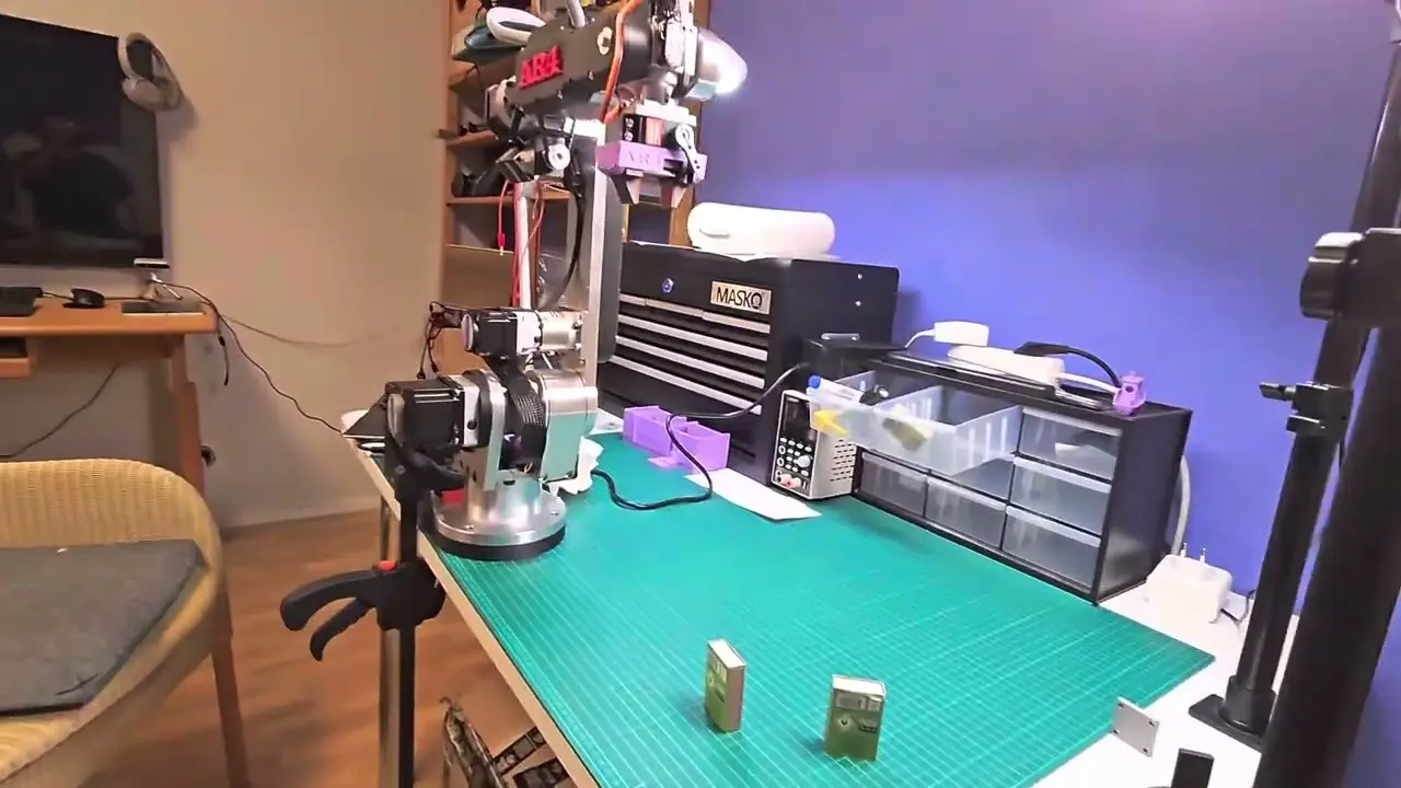 Sami Sattanen AR4 Vision-Guided Pick Test, an AR4 user build
