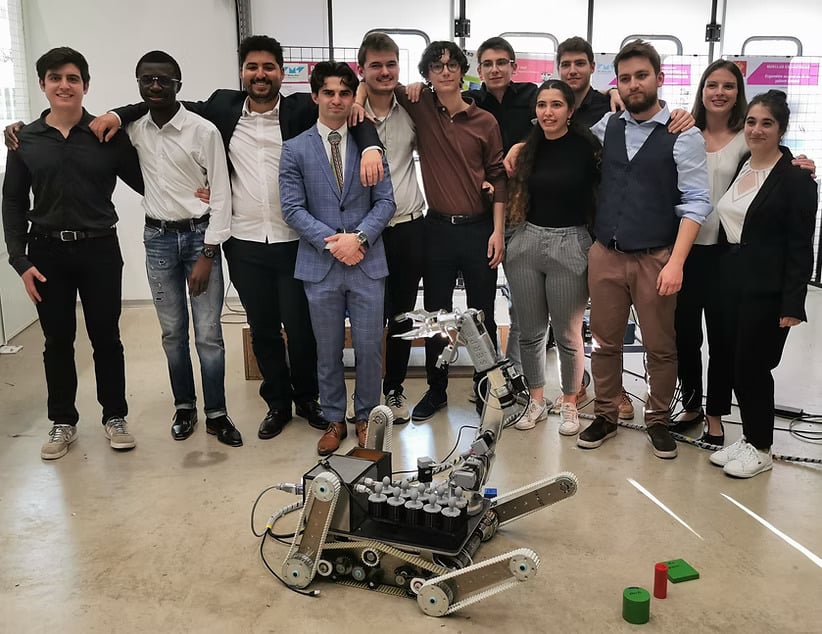 Student group with their AR4 robot arm